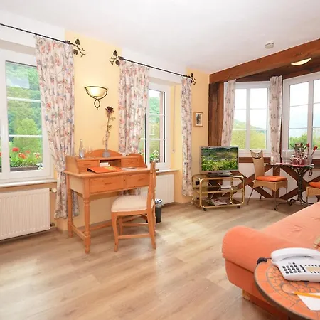 Guest house Mosel-landhaus Oster *