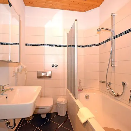 Mosel-landhaus Oster Guest house *