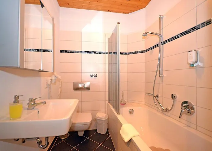 Mosel-landhaus Oster Casa de hóspedes *